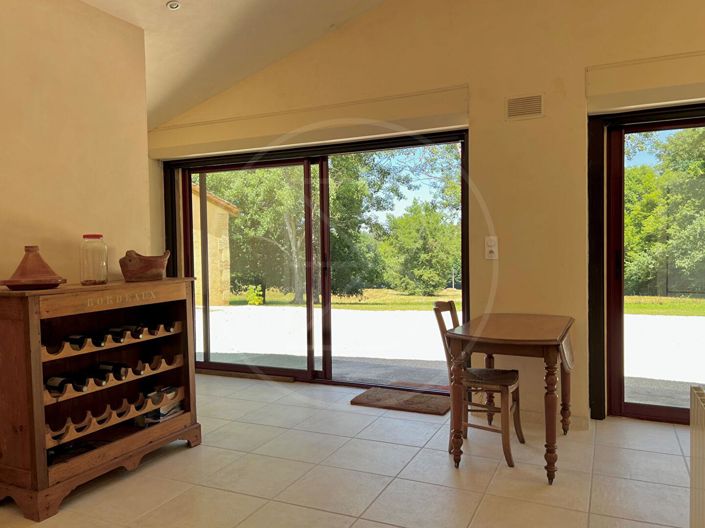 Image No.13-2 Bed House for sale