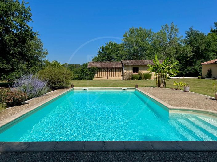 Image No.4-2 Bed House for sale