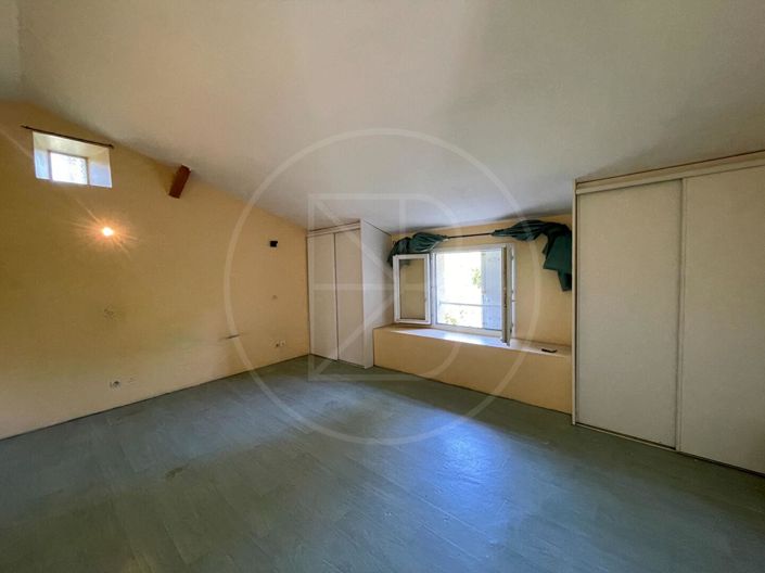 Image No.9-3 Bed House for sale