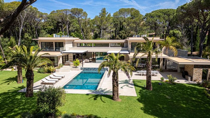 Image No.1-Propriété de 6 chambres à vendre à Saint-Raphael