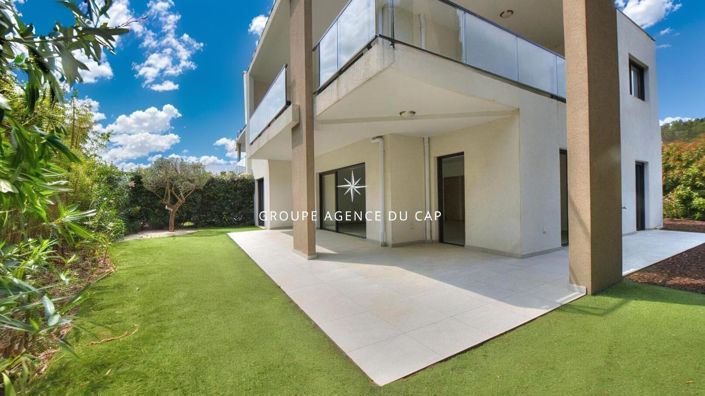 Image No.18-4 Bed House for sale