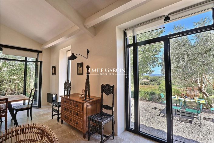 Image No.5-5 Bed House for sale