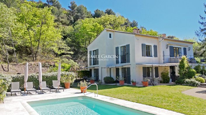 Image No.2-4 Bed House for sale