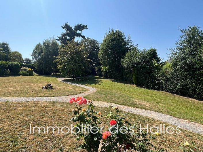 Image No.10-4 Bed House for sale