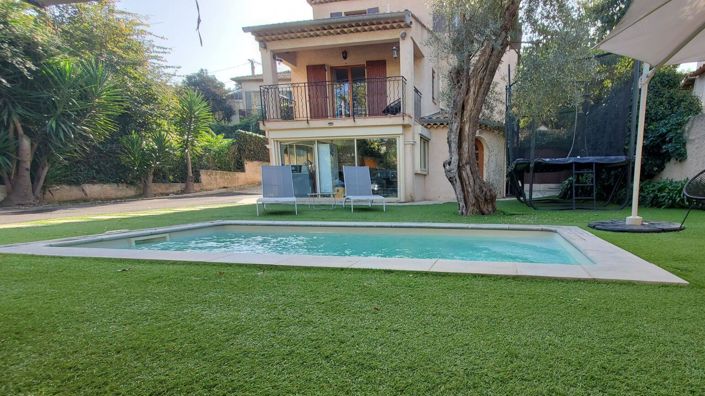 Image No.1-6 Bed House for sale