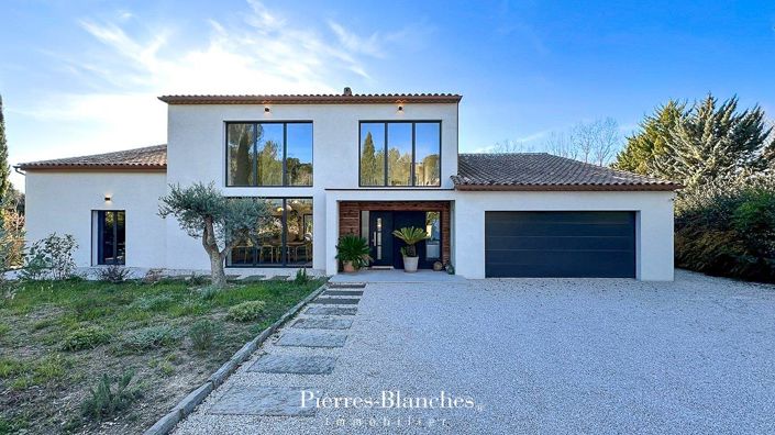 Image No.12-6 Bed House for sale