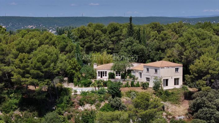 Image No.1-6 Bed House for sale