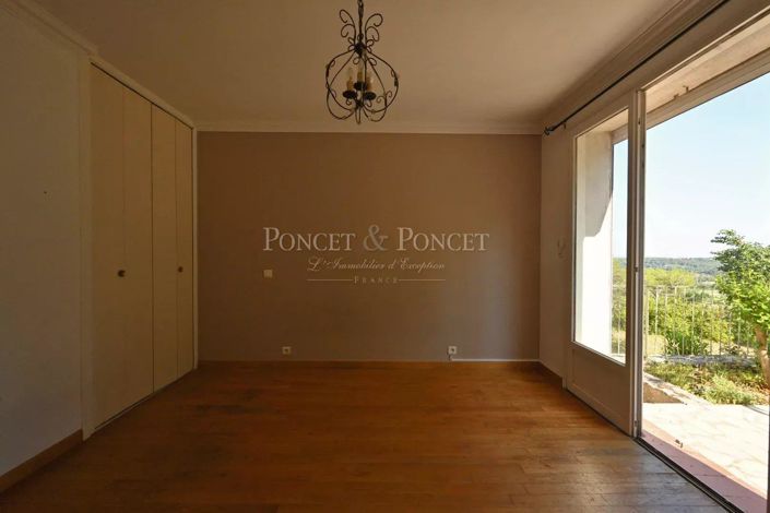 Image No.12-7 Bed House for sale