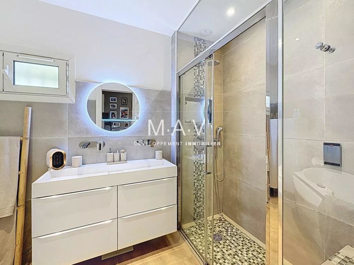 Image No.15-2 Bed House for sale