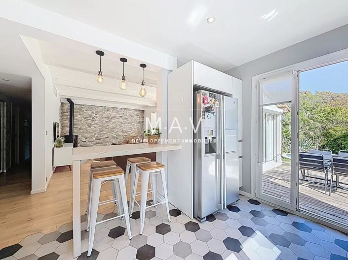 Image No.24-2 Bed House for sale