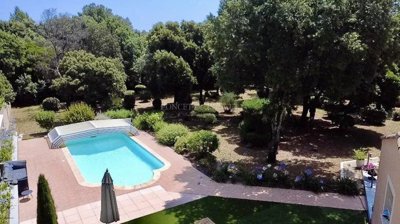 Maison de 4 chambres à vendre à Uzès