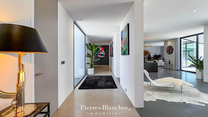 Image No.6-Maison de 5 chambres à vendre à Nîmes