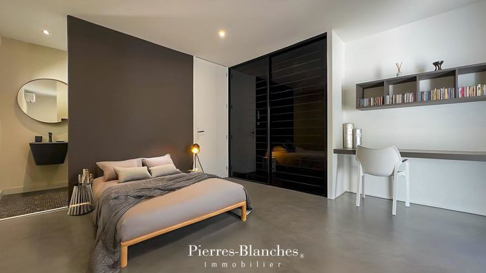 Image No.7-Maison de 5 chambres à vendre à Nîmes