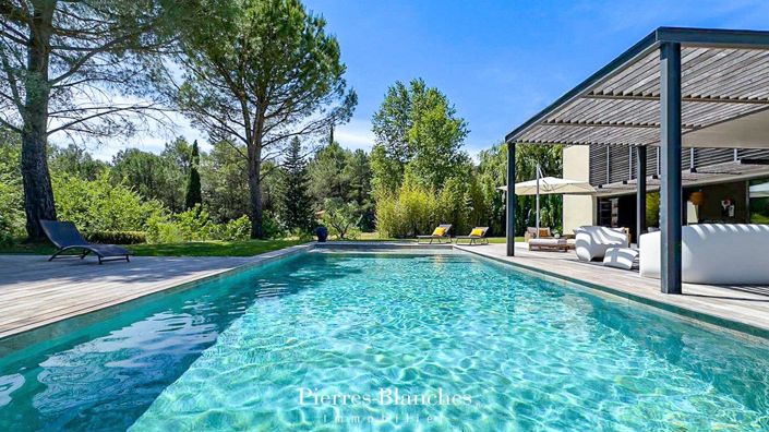 Image No.1-4 Bed House for sale