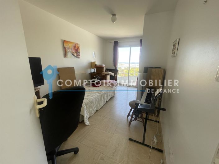 Image No.16-4 Bed House for sale