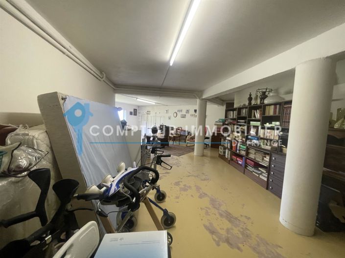 Image No.19-4 Bed House for sale