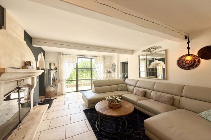 Image No.16-5 Bed House for sale