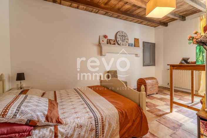 Image No.6-3 Bed House for sale