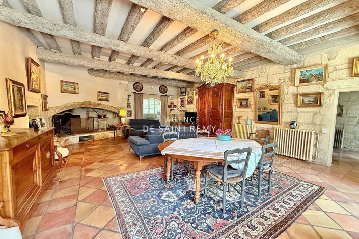 Image No.13-9 Bed House for sale