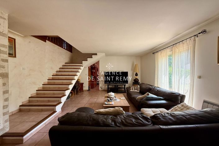 Image No.13-4 Bed House for sale