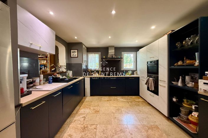 Image No.15-4 Bed House for sale