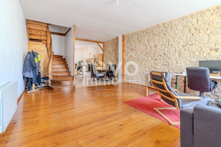 Image No.1-4 Bed House for sale