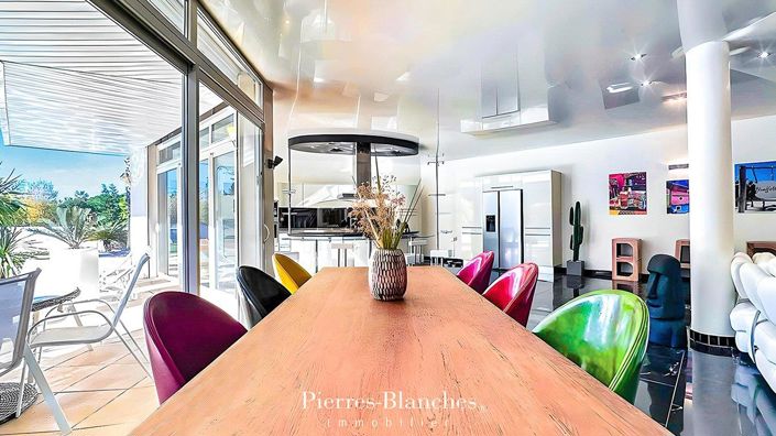 Image No.6-4 Bed House for sale