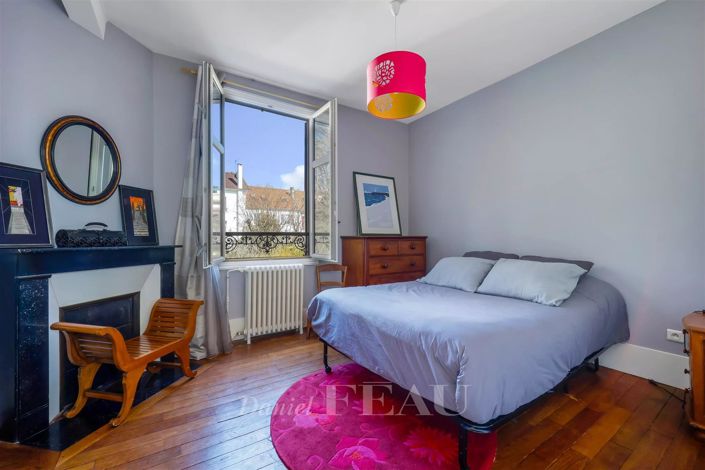 Image No.14-4 Bed House for sale