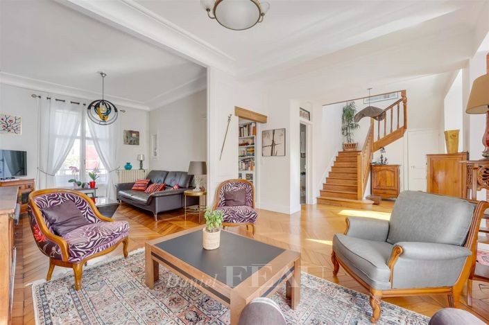 Image No.9-4 Bed House for sale