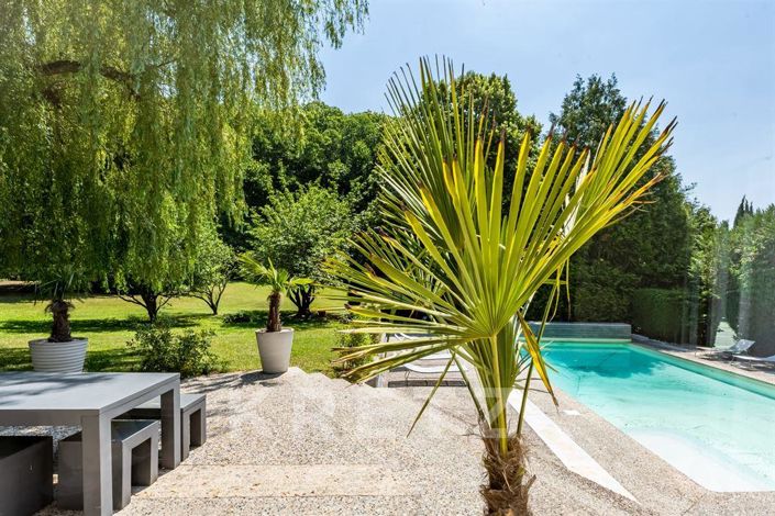 Image No.18-7 Bed Property for sale