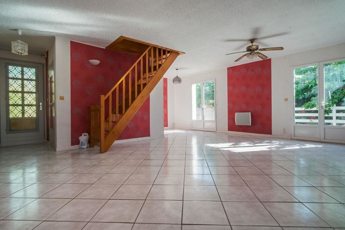 Image No.12-4 Bed House for sale