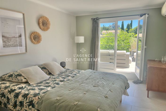 Image No.13-6 Bed House for sale