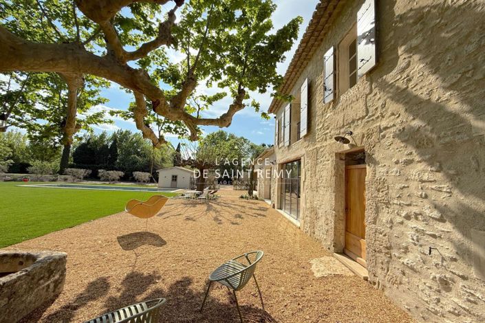 Image No.2-5 Bed House for sale