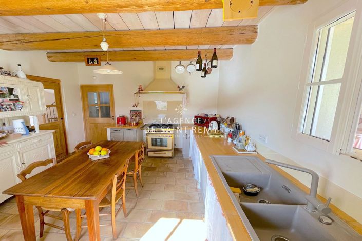 Image No.2-4 Bed House for sale