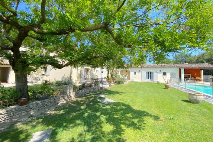 Image No.2-4 Bed House for sale