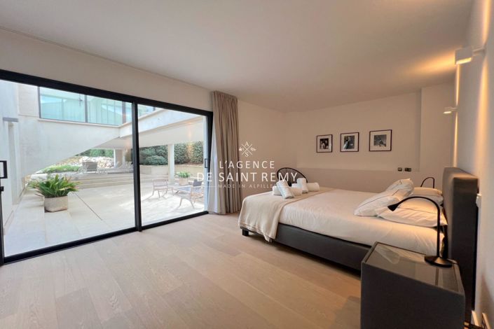 Image No.4-4 Bed House for sale