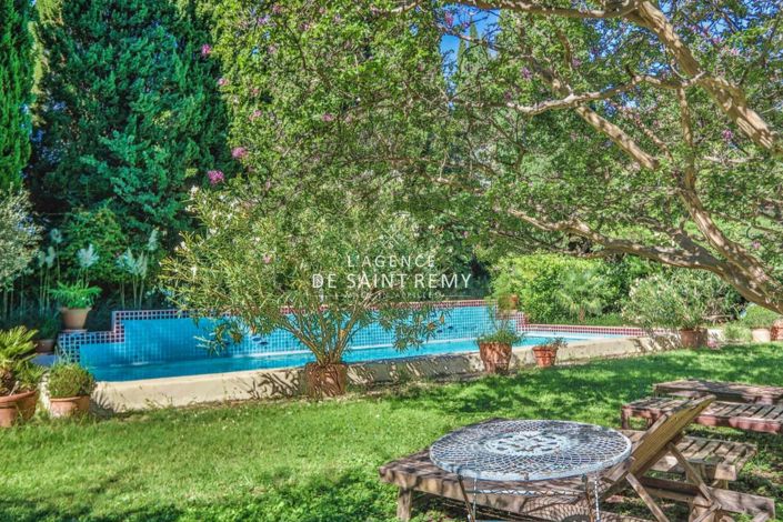 Image No.2-Maison de 11 chambres à vendre à Orgon