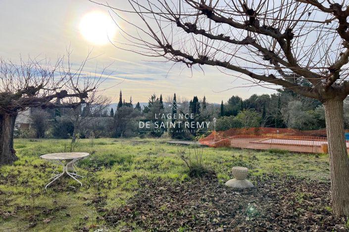 Image No.2-4 Bed House for sale