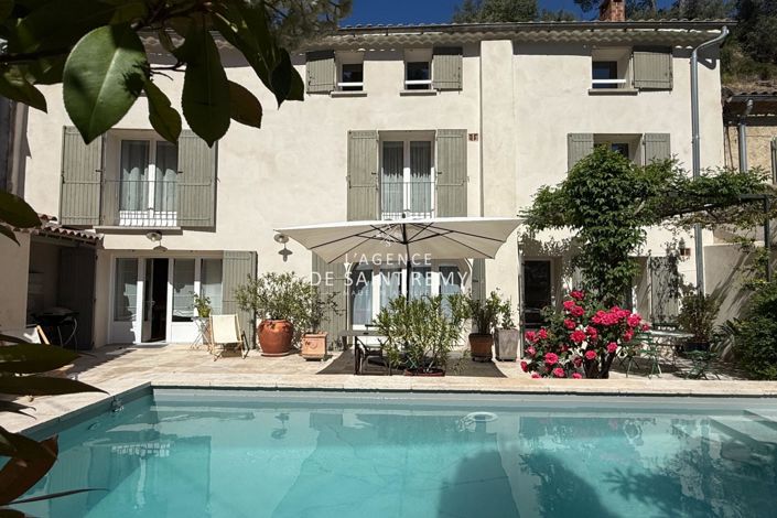 Image No.1-4 Bed House for sale