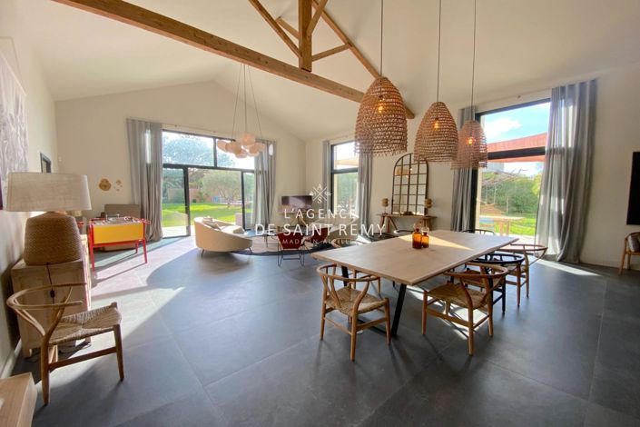 Image No.5-6 Bed House for sale