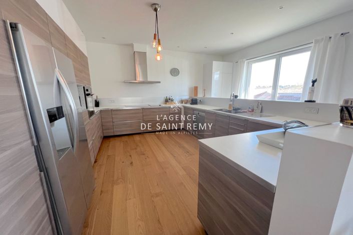 Image No.3-Propriété de 4 chambres à vendre à Saint-Remy-de-Provence