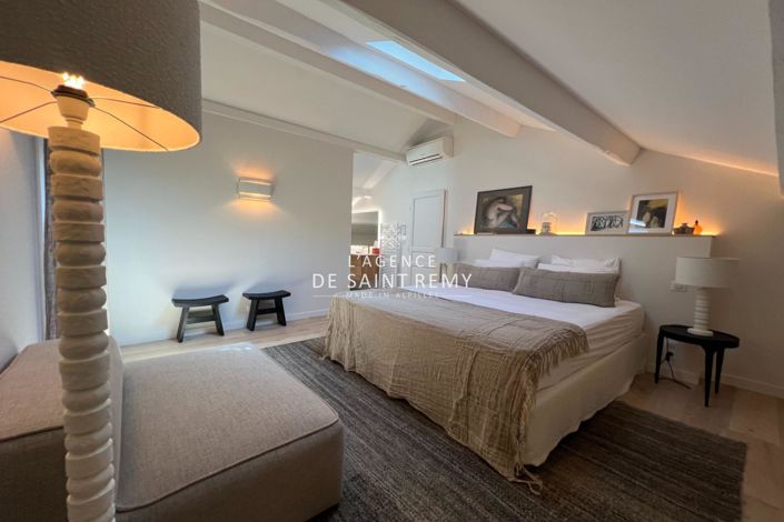 Image No.17-6 Bed House for sale