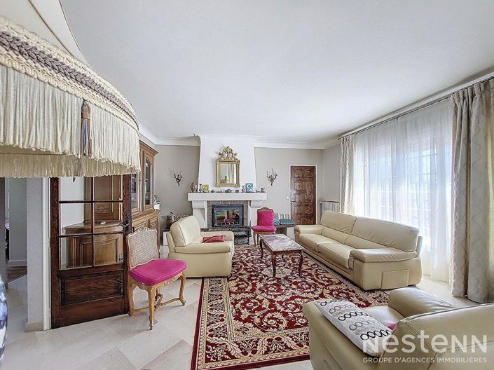 Image No.3-5 Bed House for sale