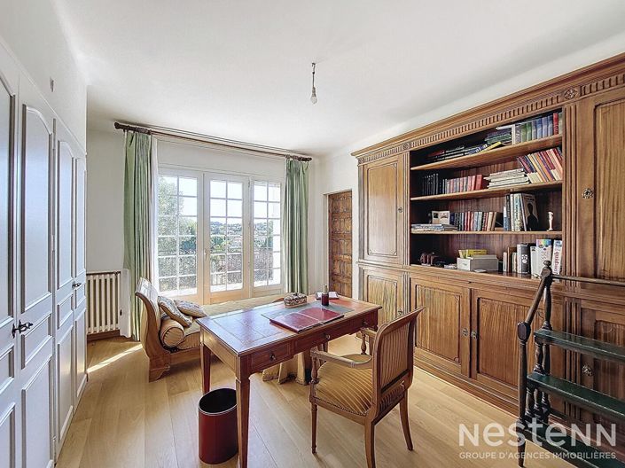 Image No.4-5 Bed House for sale