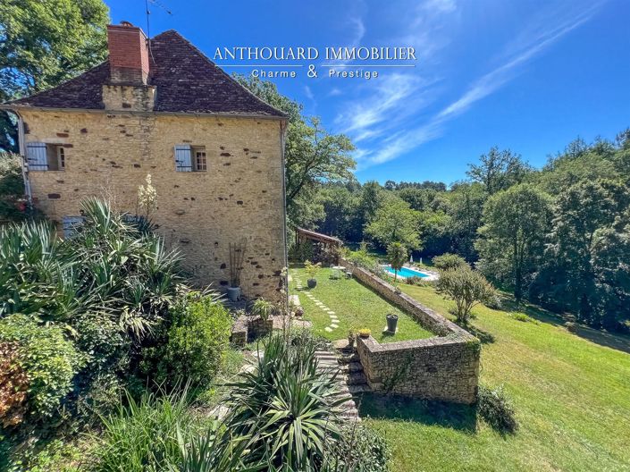 Image No.10-6 Bed House for sale