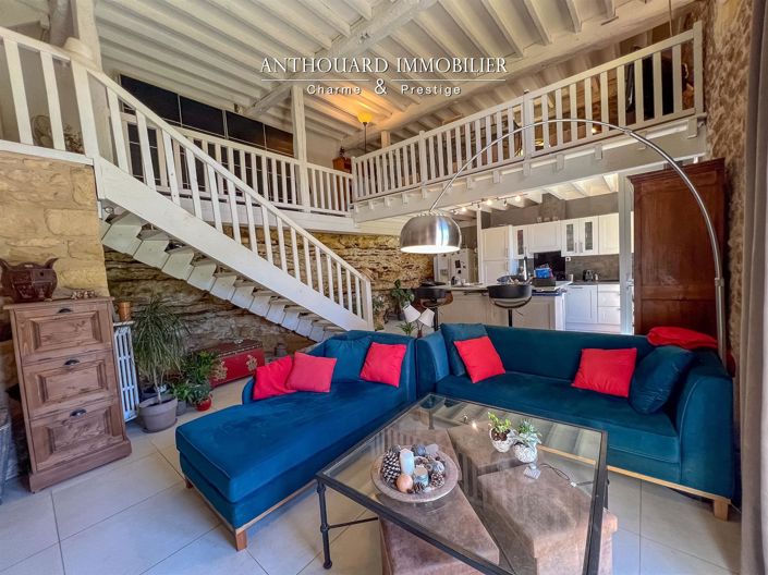 Image No.17-6 Bed House for sale