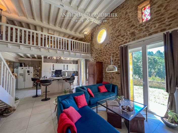 Image No.18-6 Bed House for sale