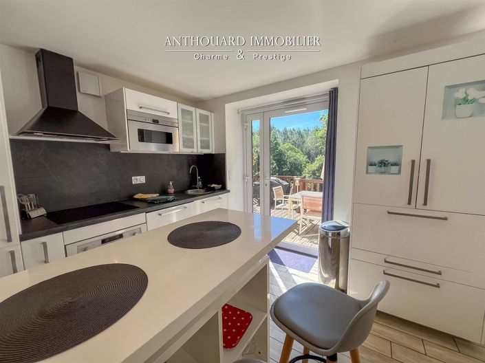 Image No.34-6 Bed House for sale