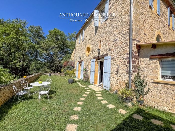 Image No.7-6 Bed House for sale