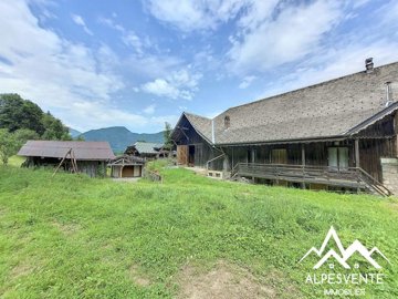 1 - Seytroux, Maison